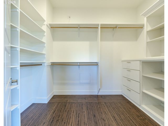 4048 EAGLE VIEW Dr, Eugene, OR 97405