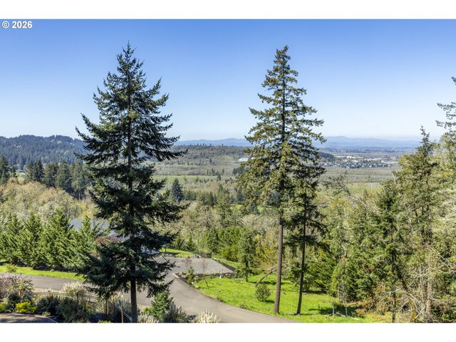 4048 EAGLE VIEW Dr, Eugene, OR 97405