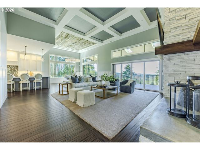 4048 EAGLE VIEW Dr, Eugene, OR 97405