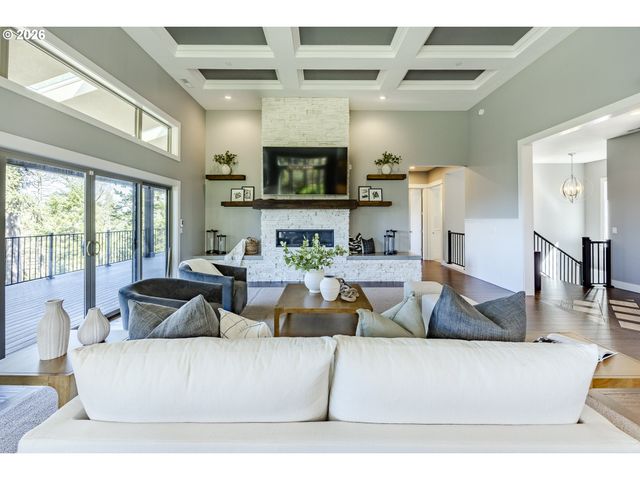 4048 EAGLE VIEW Dr, Eugene, OR 97405