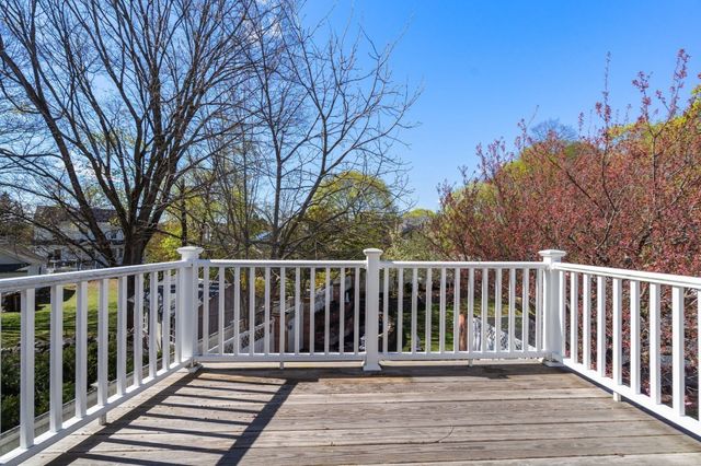 581 California, Newton, MA 02460