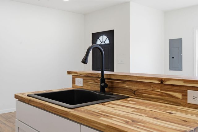 121 E Washington Street, Georgetown, KY 40324