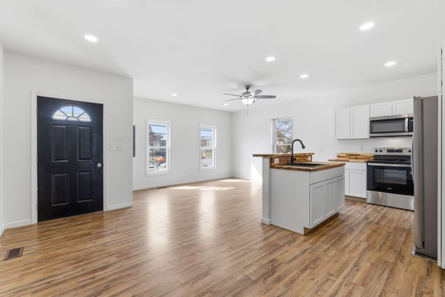 121 E Washington Street, Georgetown, KY 40324