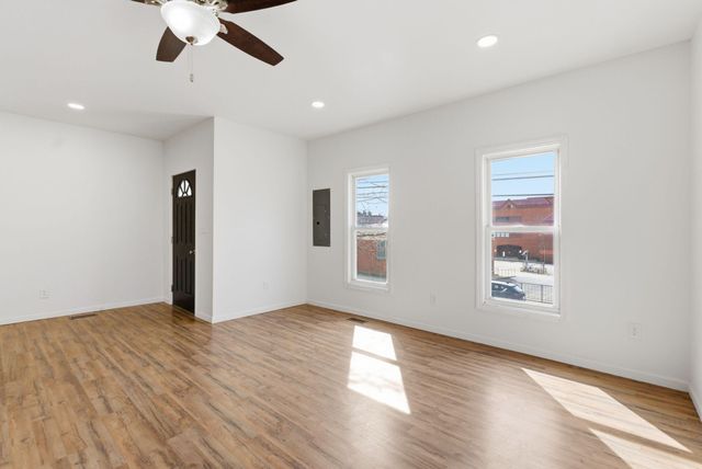 121 E Washington Street, Georgetown, KY 40324