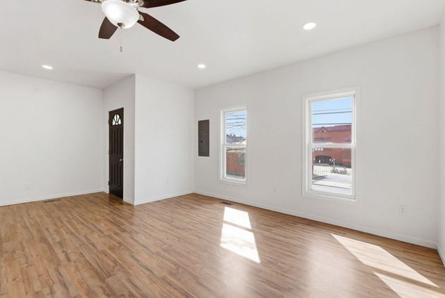 121 E Washington Street, Georgetown, KY 40324