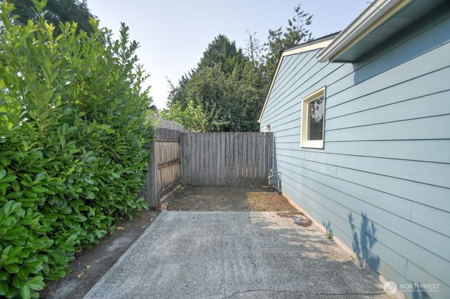 4619 17th Avenue SE, Lacey, WA 98503