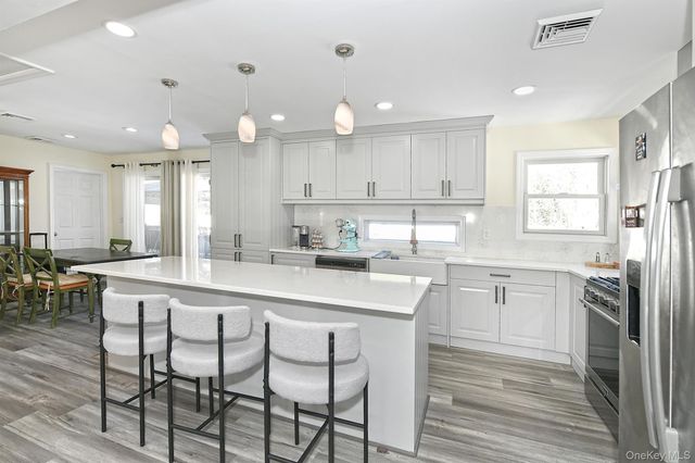 7 Gerber Street, Dix Hills, NY 11746