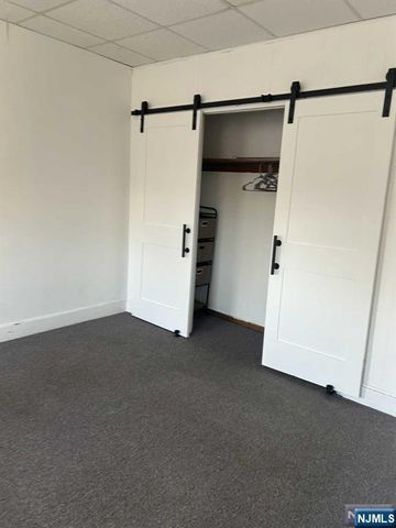 372 Queen Anne Road 370, Teaneck, NJ 07666