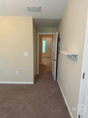 1035 Barnett Shoals Road 424, Athens, GA 30605
