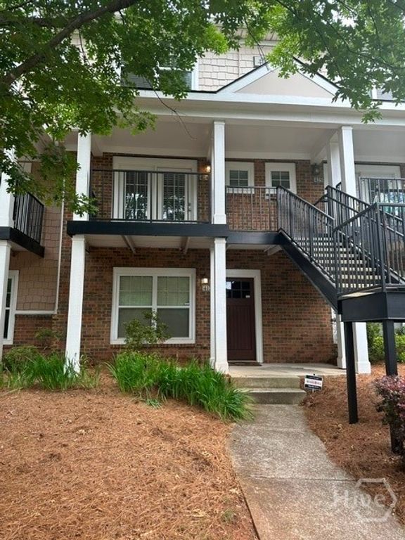 1035 Barnett Shoals Road 424, Athens, GA 30605