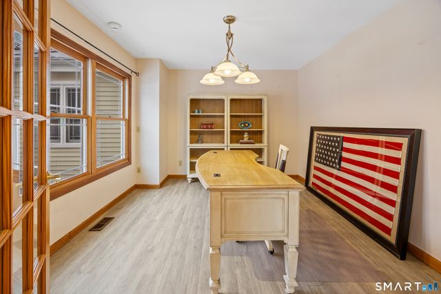 1866 Hartford Turnpike, North Haven, CT 06473