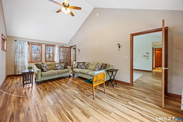 1866 Hartford Turnpike, North Haven, CT 06473