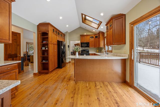 1866 Hartford Turnpike, North Haven, CT 06473