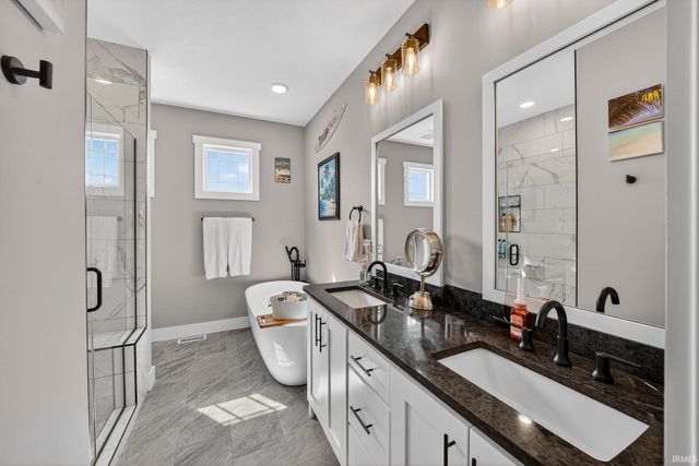 11153 Albany Ridge Drive, Osceola, IN 46561