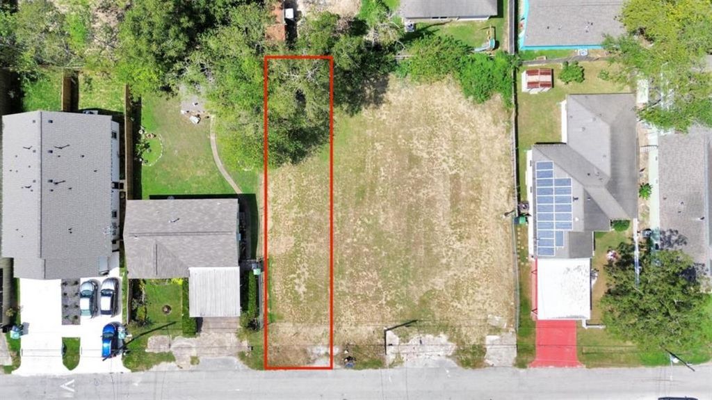 8226 Cannon Street, Houston, TX 77051