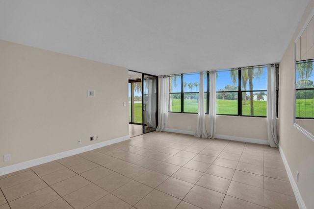 16300 Golf Club Road 109, Weston, FL 33326