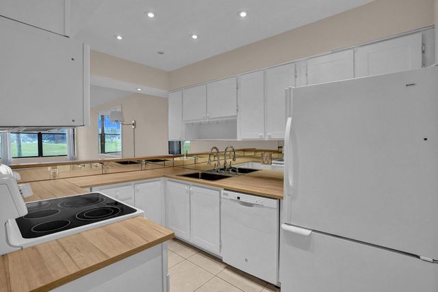 16300 Golf Club Road 109, Weston, FL 33326