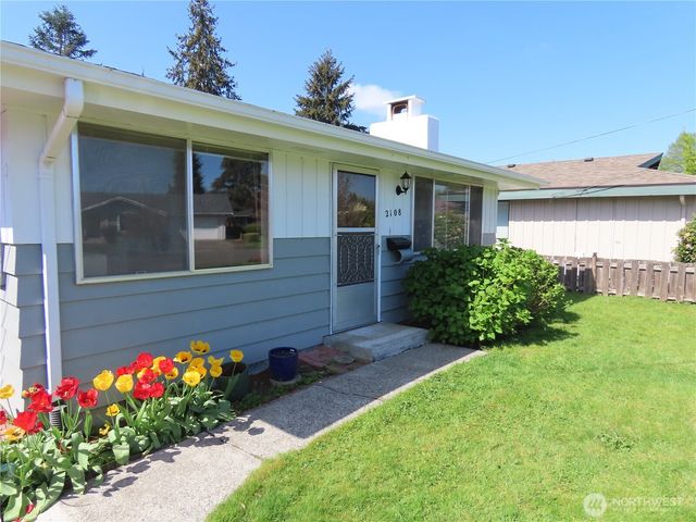 2108 Tacoma Road E, Puyallup, WA 98371