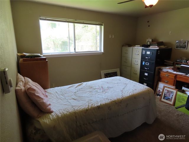 2108 Tacoma Road E, Puyallup, WA 98371