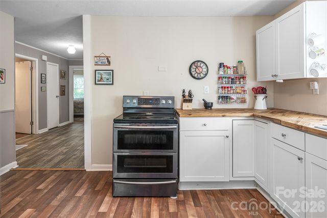 345 Lower Grassy Branch Road, Asheville, NC 28805