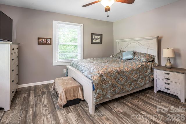 345 Lower Grassy Branch Road, Asheville, NC 28805