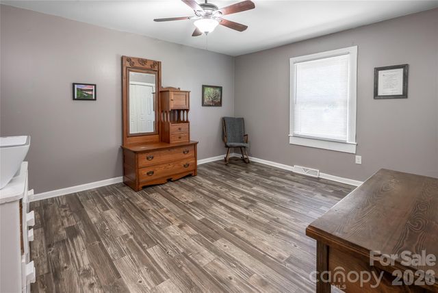 345 Lower Grassy Branch Road, Asheville, NC 28805