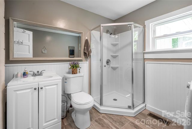 345 Lower Grassy Branch Road, Asheville, NC 28805