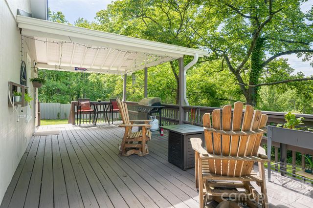 345 Lower Grassy Branch Road, Asheville, NC 28805