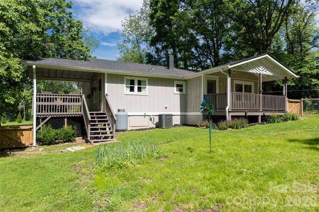 345 Lower Grassy Branch Road, Asheville, NC 28805