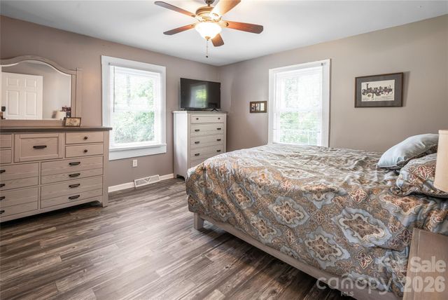 345 Lower Grassy Branch Road, Asheville, NC 28805