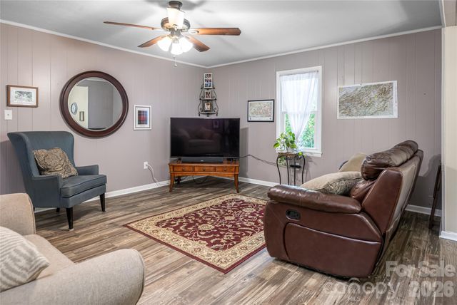 345 Lower Grassy Branch Road, Asheville, NC 28805