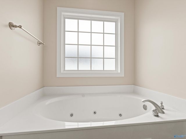 2511 Millwood Circle, Huntsville, AL 35803