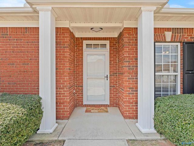 2511 Millwood Circle, Huntsville, AL 35803