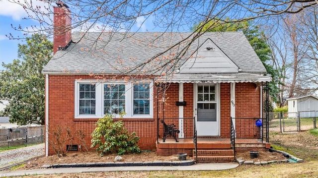 4403 HARVARD Avenue, Greensboro, NC 27407