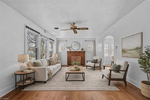 4403 HARVARD Avenue, Greensboro, NC 27407