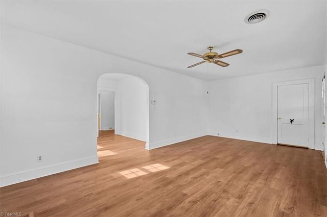 4403 HARVARD Avenue, Greensboro, NC 27407