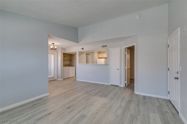 8101 West Flamingo Road 2113, Las Vegas, NV 89147