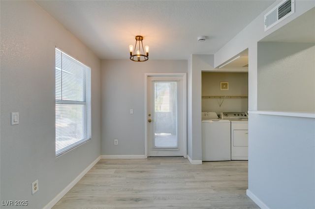 8101 West Flamingo Road 2113, Las Vegas, NV 89147