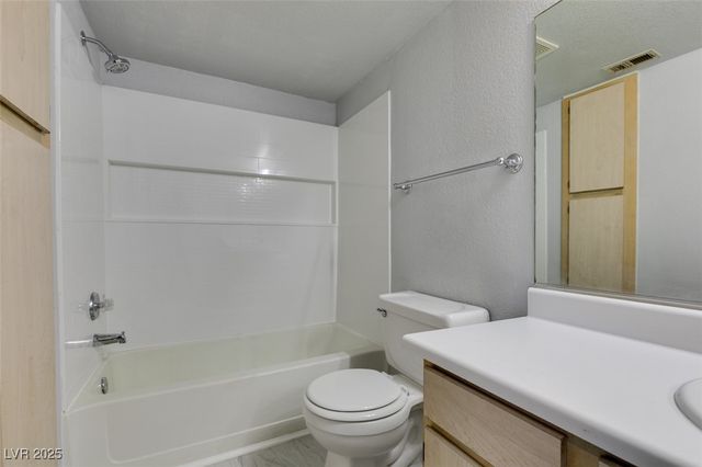 8101 West Flamingo Road 2113, Las Vegas, NV 89147