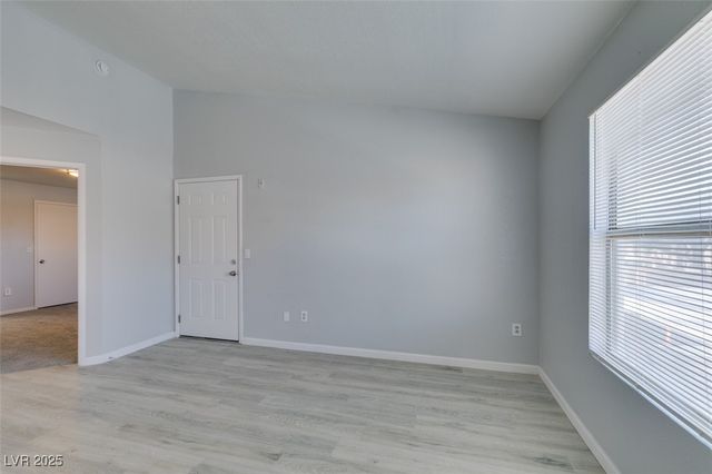 8101 West Flamingo Road 2113, Las Vegas, NV 89147