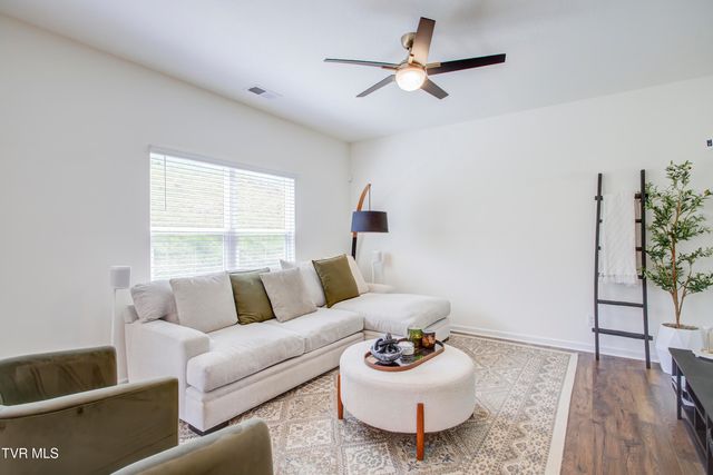 2564 Bridgeforth Crossing, Kingsport, TN 37664