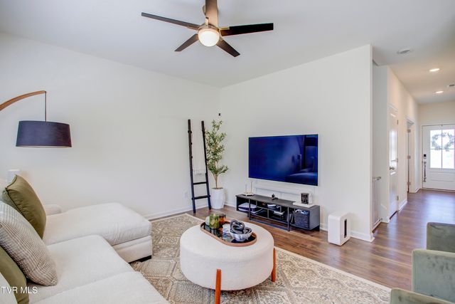 2564 Bridgeforth Crossing, Kingsport, TN 37664