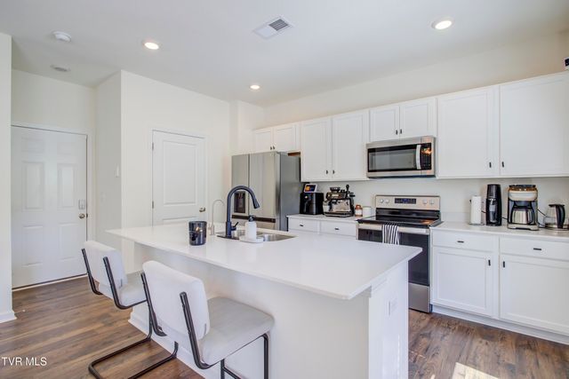 2564 Bridgeforth Crossing, Kingsport, TN 37664