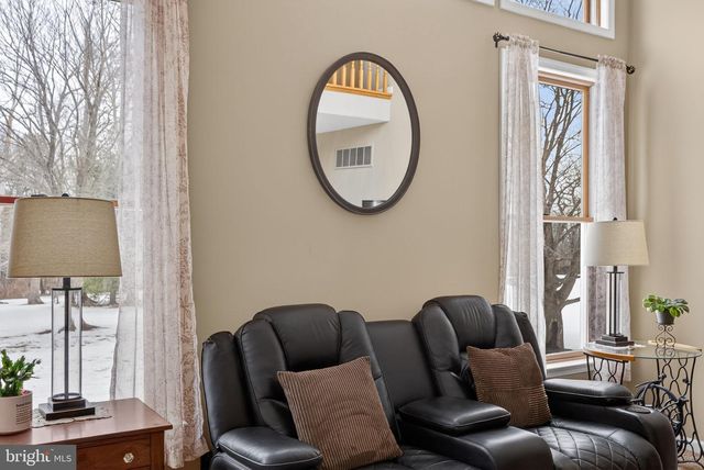 712 BROAD ST, Perkasie, PA 18944