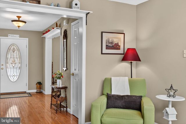 712 BROAD ST, Perkasie, PA 18944