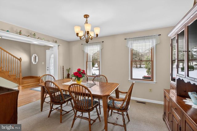 712 BROAD ST, Perkasie, PA 18944