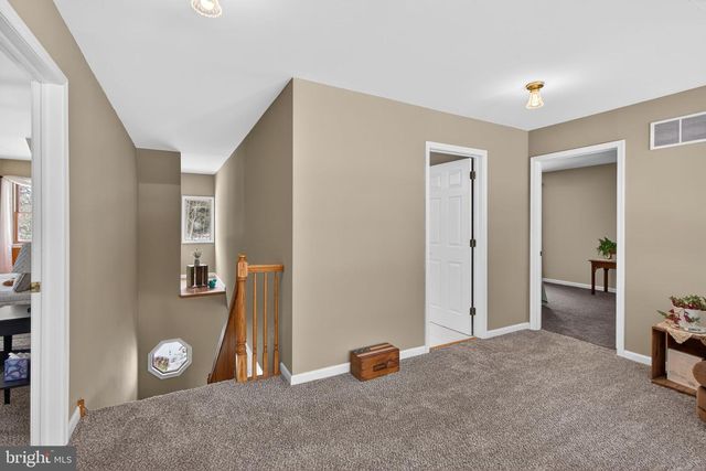 712 BROAD ST, Perkasie, PA 18944