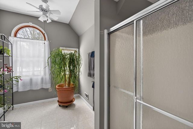 712 BROAD ST, Perkasie, PA 18944