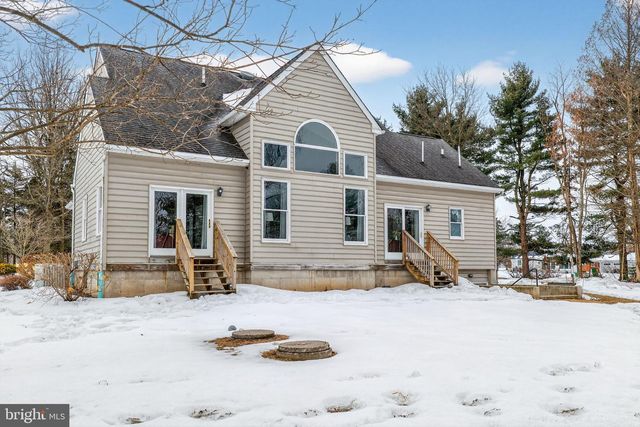 712 BROAD ST, Perkasie, PA 18944