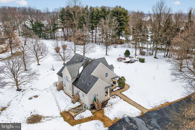 712 BROAD ST, Perkasie, PA 18944